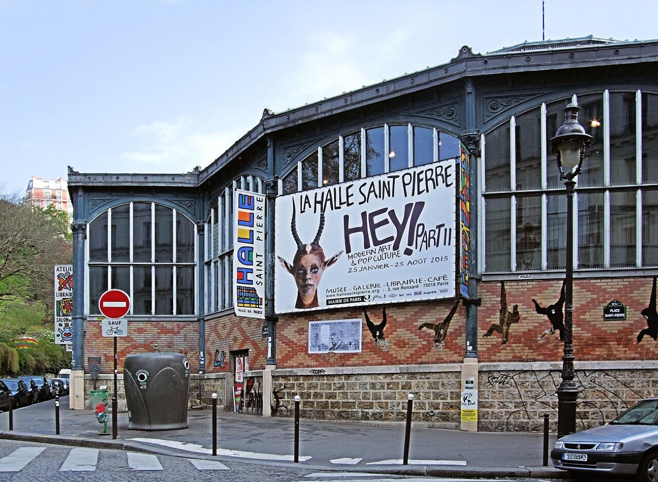 Halle Saint-Pierre, Montmartre, Paris
