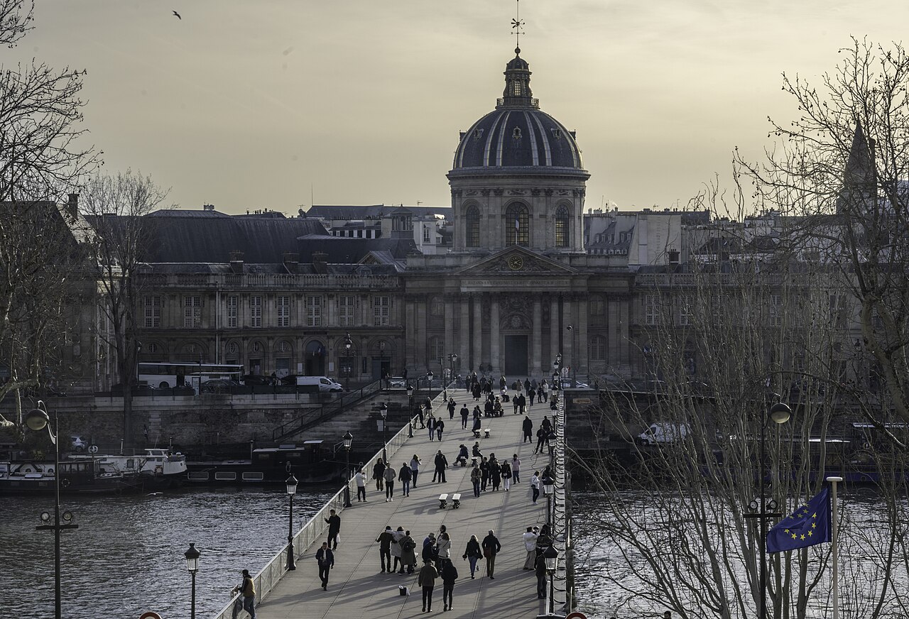 Pont des Arts & Institut de France, Saint Germain, Paris